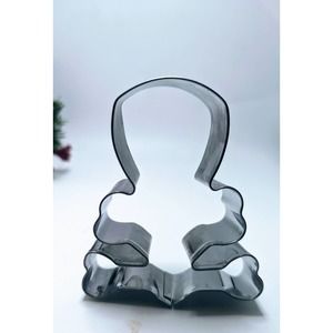 Williams Sonoma Stainless Steel Skull and Crossbones Halloween Cookie Cutter
